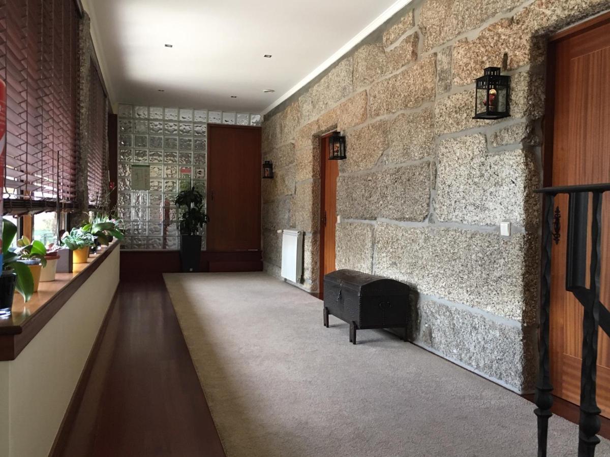 Bergui Guesthouse - Guimarães Dış mekan fotoğraf
