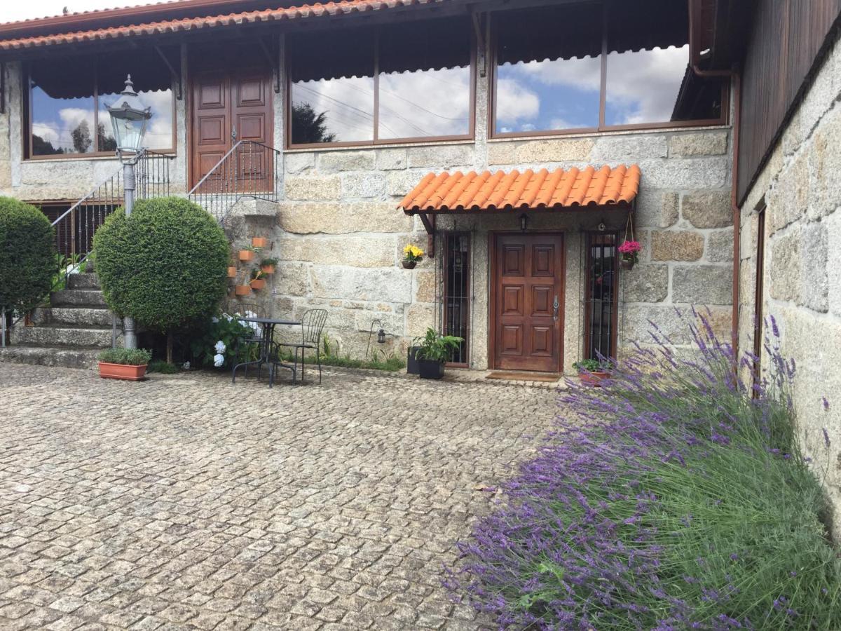 Bergui Guesthouse - Guimarães Dış mekan fotoğraf