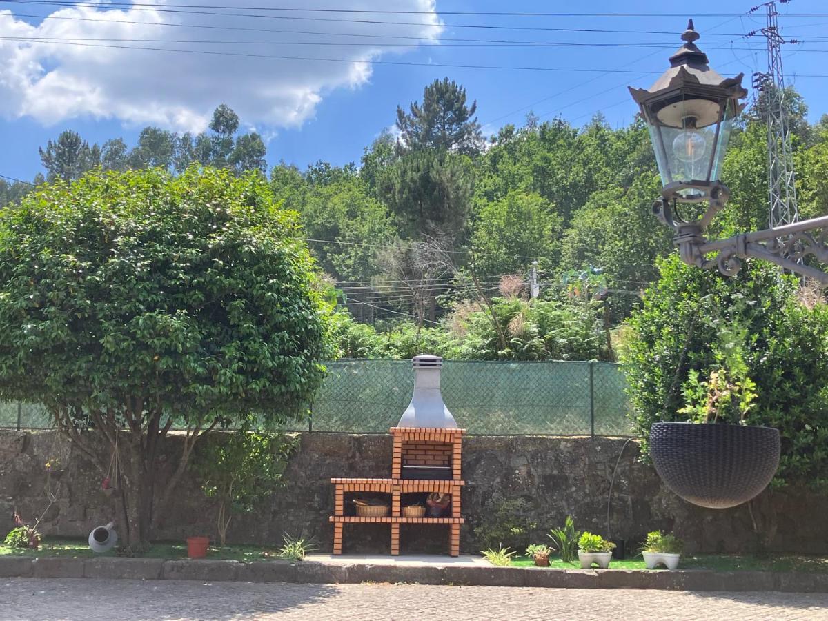 Bergui Guesthouse - Guimarães Dış mekan fotoğraf